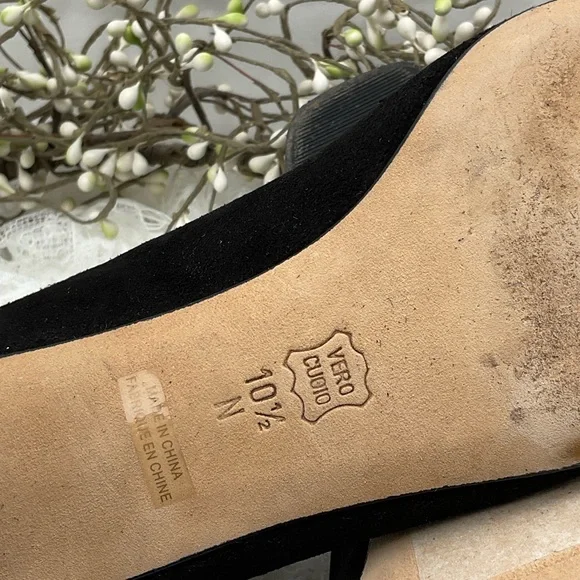 Vaneli Dannee Black Suede Low Heels Suede Pumps w/Silver Accents Sz10.5 #0217 - Picture 7 of 9